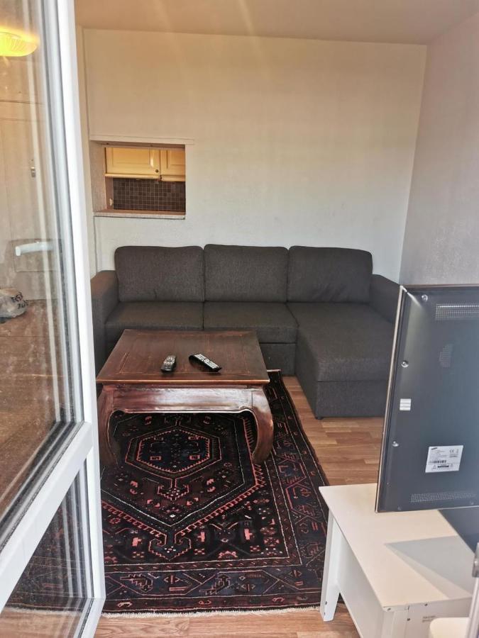Kongensgate, Koselig Liten Leilighet, 5 Min Unna Sentrum Kristiansand Esterno foto